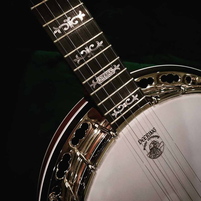 Deering Sierra 5 - String Mahogany Banjo