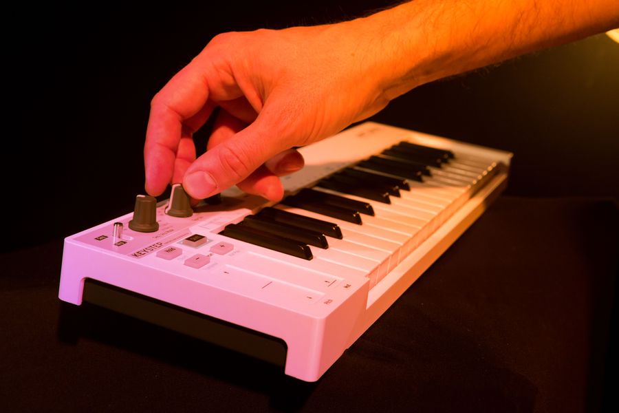 Arturia KeyStep Portable USB MIDI Controller